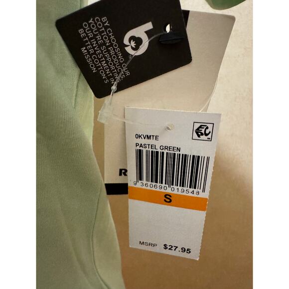 Rip Curl Skeleton Surf T-Shirt Shred Til Dead Pastel Green NWT - Picture 5 of 5